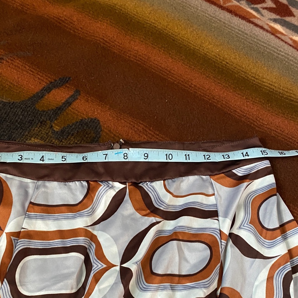 Derek Heart A-Line Skirt with Brown and Gray Geometric Design - Picture 3 of 6